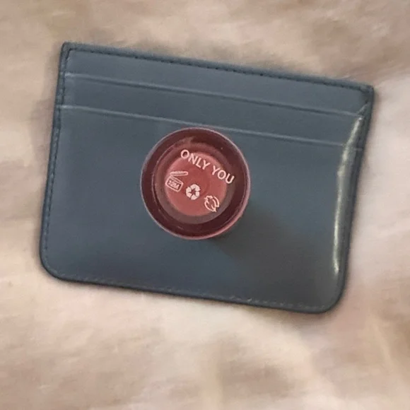 ILIA Lip Gloss - ONLY YOU Full size - Picture 2 of 3